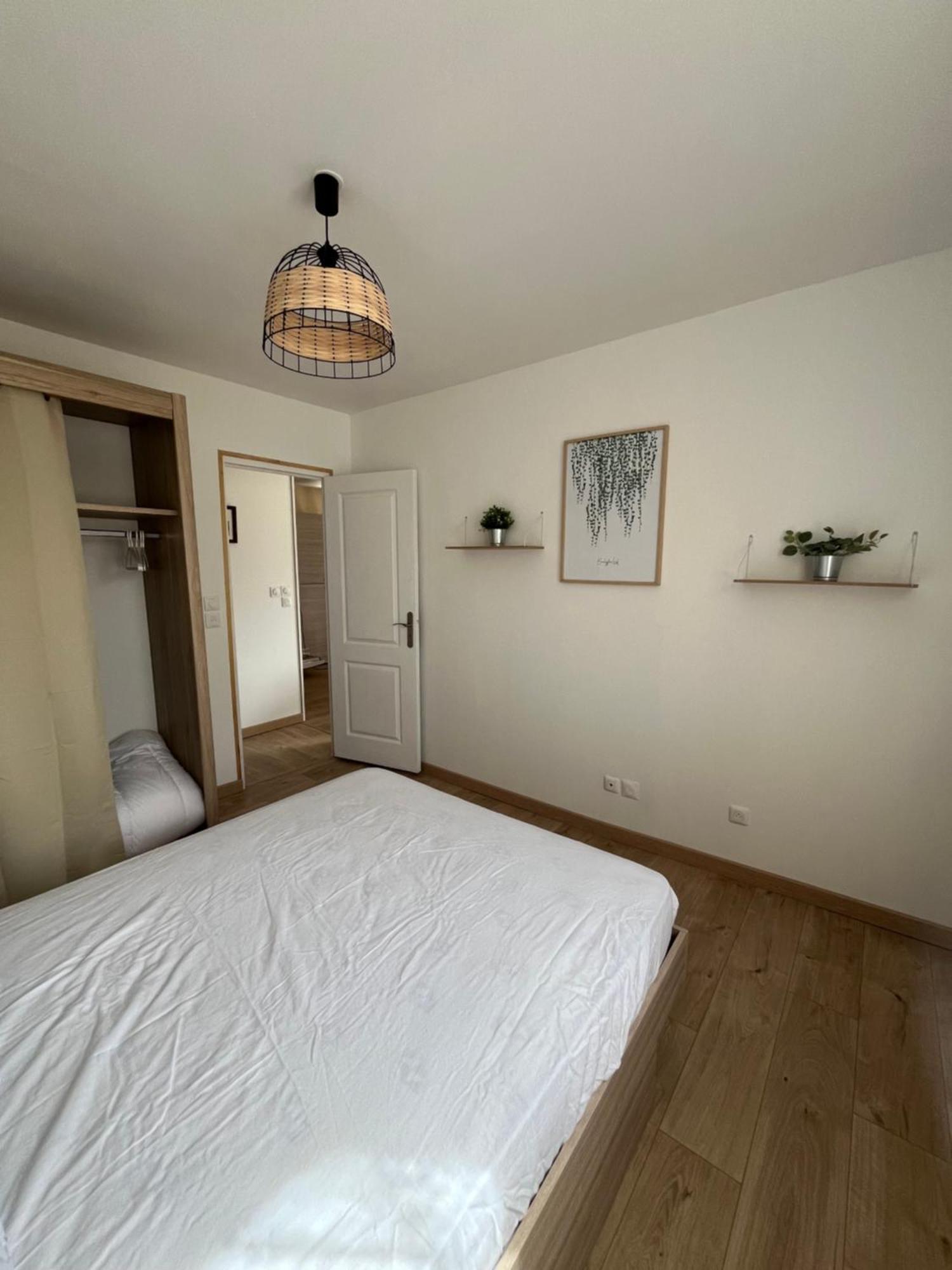 라모트-뵈브롱 Jenny House 빌라 외부 사진